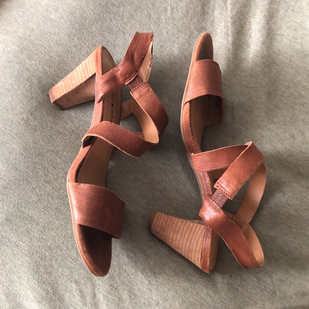 Lucky Brand leather sandals Pacora